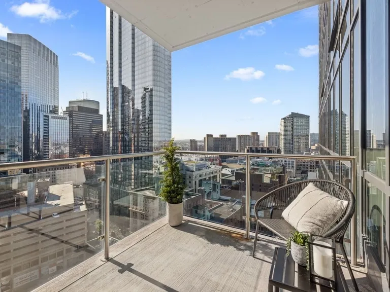 New York City Real Estate | View 45 Province St, 2103 | 2 Beds, 2 Baths | View 1