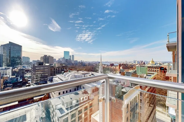 New York City Real Estate | View 45 Province St, 1802 | 2 Beds, 2 Baths | View 1