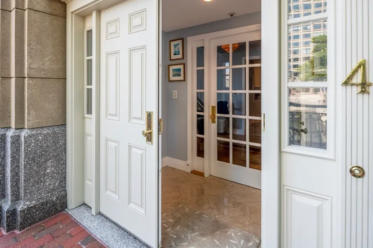 New York City Real Estate | View 20 Rowes Wharf, TH4 | Listing | View 7