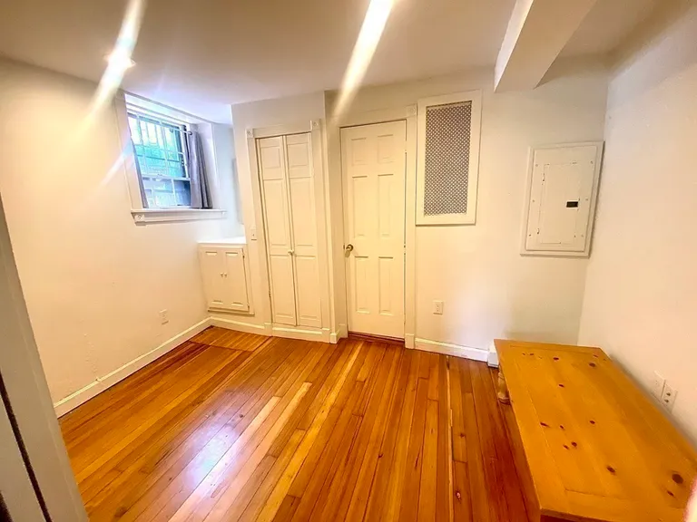 New York City Real Estate | View 49 Grove St, A | Listing | View 7