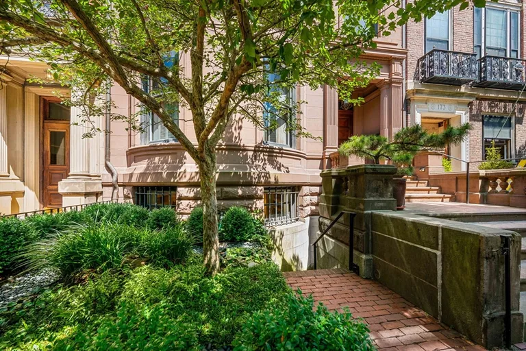 New York City Real Estate | View 175 Commonwealth Ave, A | 1 Bed, 1 Bath | View 1