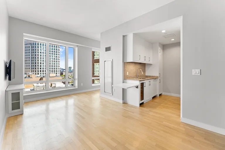 New York City Real Estate | View 400 Stuart St, 17L | 1 Bed, 1 Bath | View 1