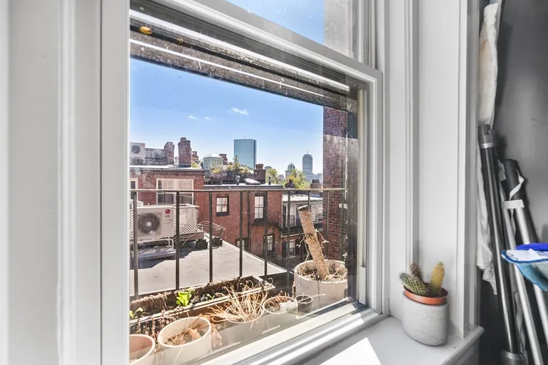 New York City Real Estate | View 106 Myrtle St, 8 | Listing | View 18