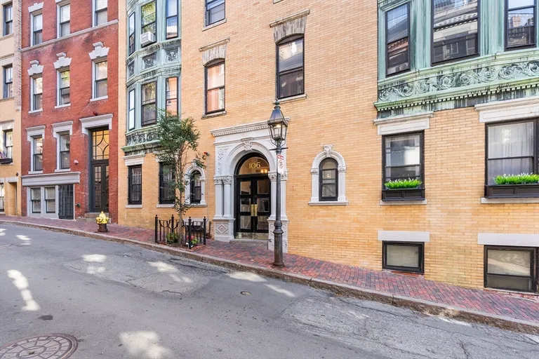 New York City Real Estate | View 106 Myrtle St, 8 | Listing | View 38