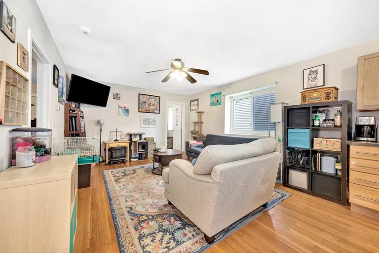 17 Cleveland Pl 27, Gloucester, MA 01930 Property for sale