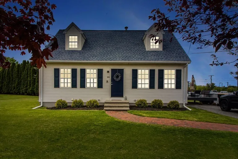 182 Newbury Street 182, Framingham, MA 01701 Property for rent