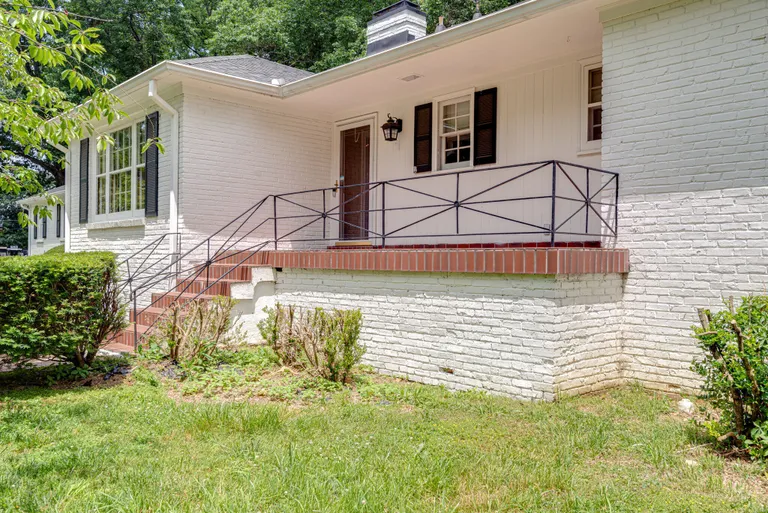 6006 Hickory Valley Rd, Nashville, TN 37205 Property for sale