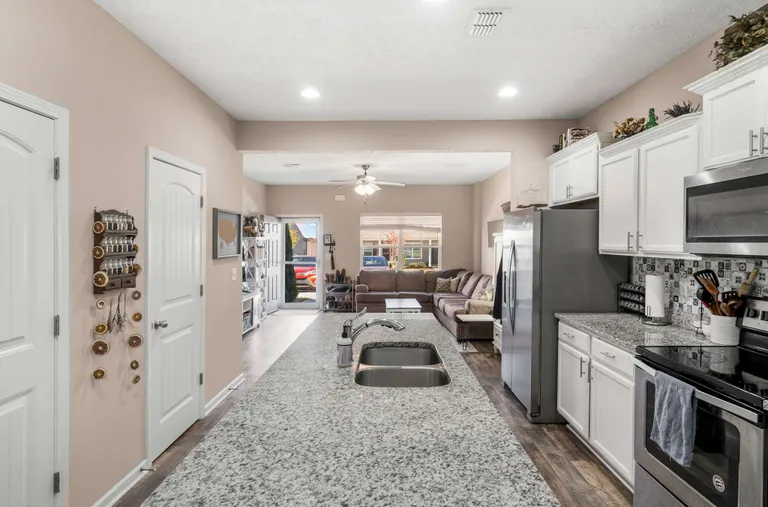 641 Bradburn Village Cir, Antioch, TN 37013 Property for sale