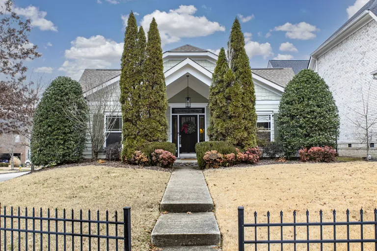 341 Rosebud Cir S, Franklin, TN 37064 Property for sale