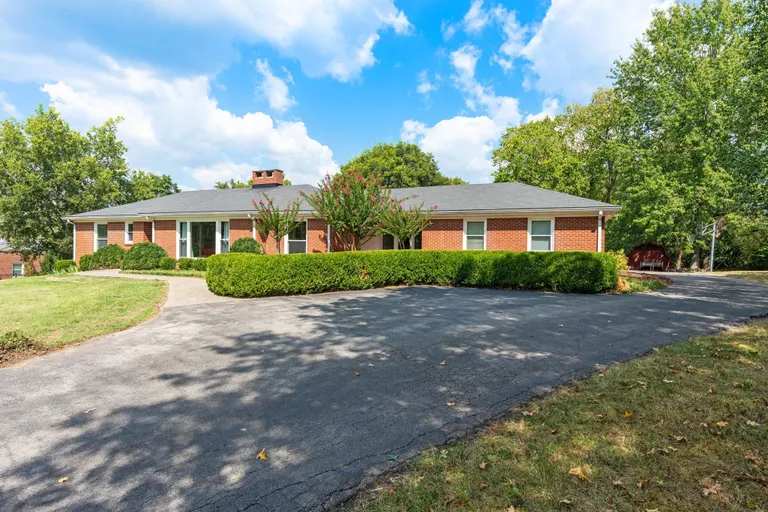 New York City Real Estate | View 2132 Old Hickory Blvd | 3 Beds, 2 Baths | View 1