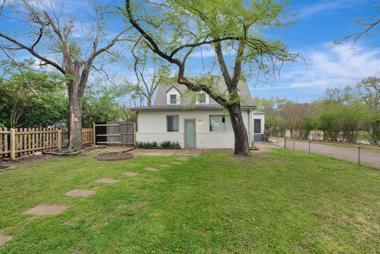 266 Neelys Bend Rd, Madison, TN 37115 Property for sale