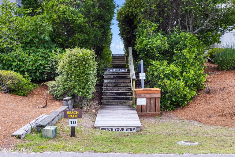 Wilmington, NC Real Estate | View 10 Sandy | Listing | View 37