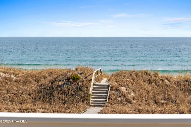 Wilmington, NC Real Estate | View 330 Beach | Listing | View 20