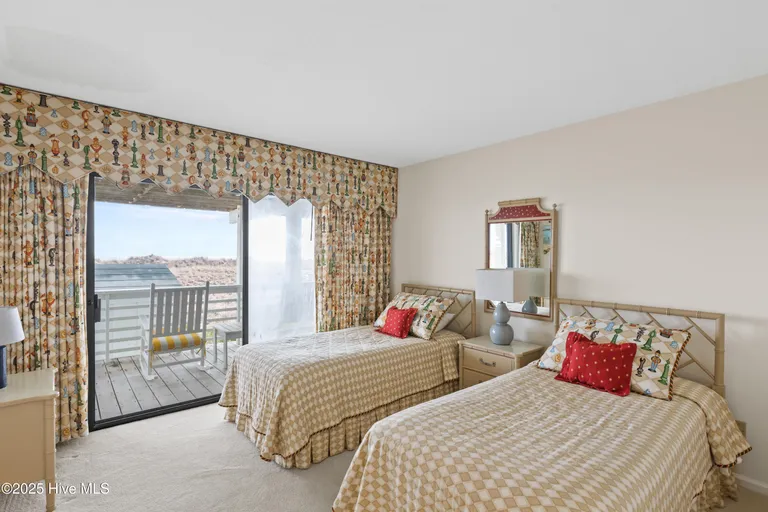 Wilmington, NC Real Estate | View 330 Beach | Listing | View 30