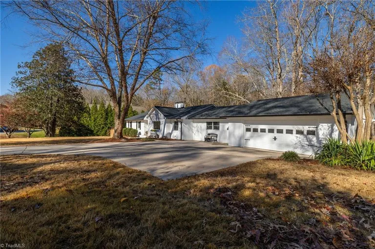 3745 N Lakeshore Drive, Clemmons, NC 27012 Property for sale