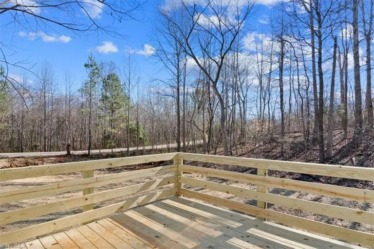 6863 Crooked Stream Lane, Thomasville, NC 27360 Property for sale