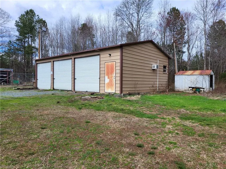 9764 US Highway 220 Bus, Randleman, NC 27317 Property for sale