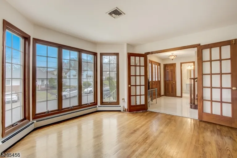 50 Roosevelt Ave, Hasbrouck Heights Boro, NJ 07604 Property for sale