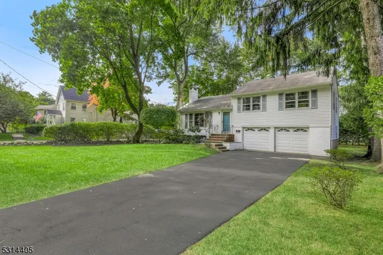 526 Ackerman Ave, Glen Rock Boro, NJ 07452 Property for sale