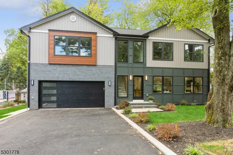 238 Oak Tree Rd, Mountainside Boro, NJ 07092 Property for sale