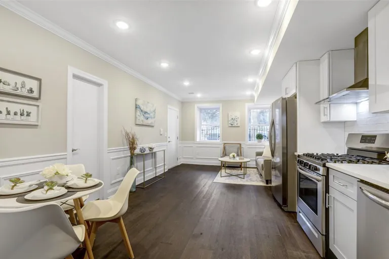 New York City Real Estate | View 32 LIBERTY AVE, 1 | Listing | View 4