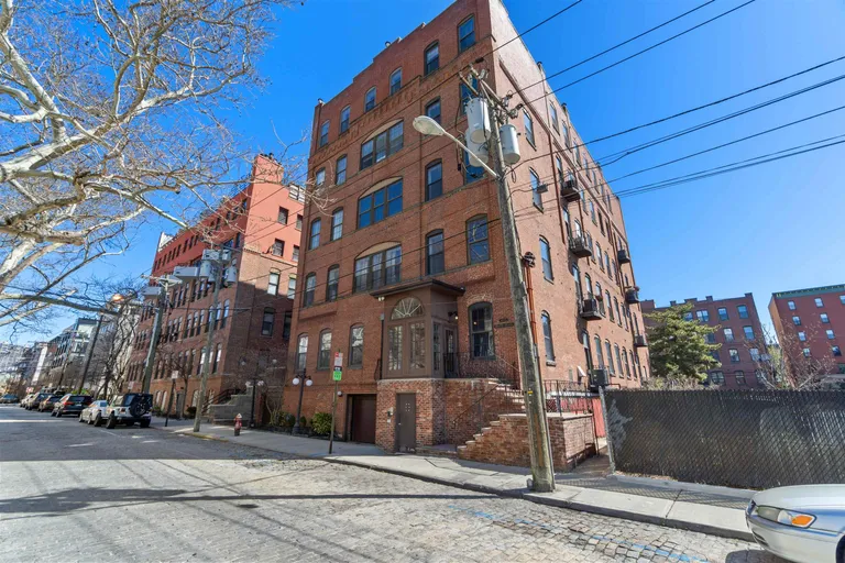 New York City Real Estate | View 1015 GRAND ST, 5A | Listing | View 28