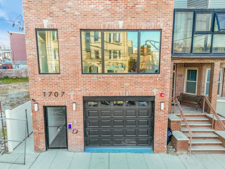 New York City Real Estate | View 1707 PALISADE AVE, 1 | Listing | View 22