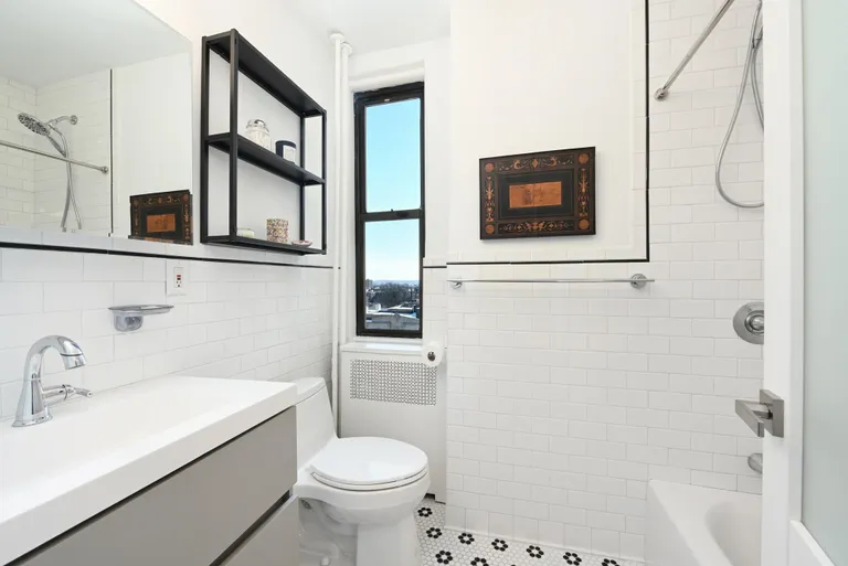 New York City Real Estate | View 2600 KENNEDY BLVD, 9J | Listing | View 9
