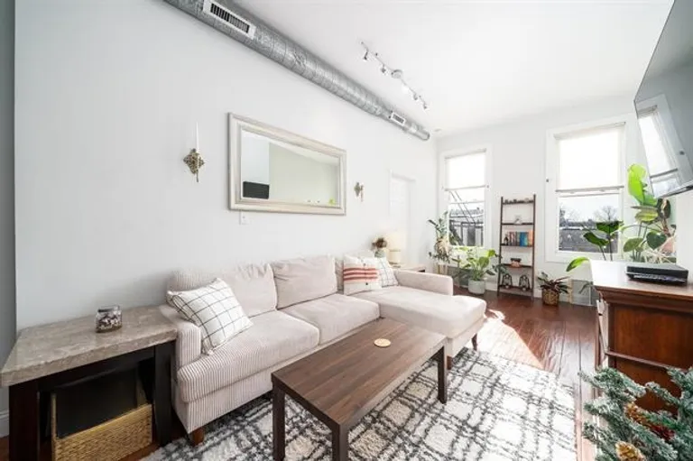 New York City Real Estate | View 245 GRIFFITH ST, 2 | 2 Beds, 1 Bath | View 1