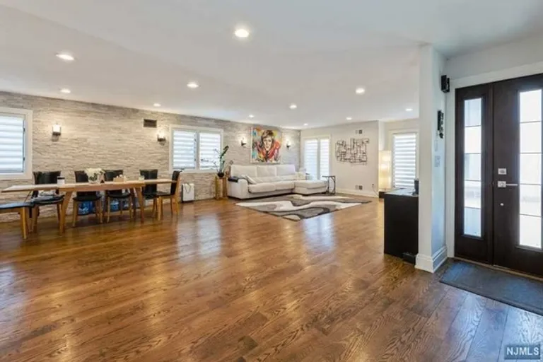 New York City Real Estate | View 40 Norman Place | Listing | View 2