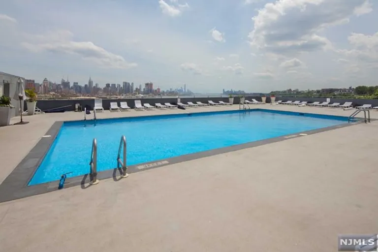 New York City Real Estate | View 6050 East John F Kennedy Boulevard, 4J | Listing | View 34