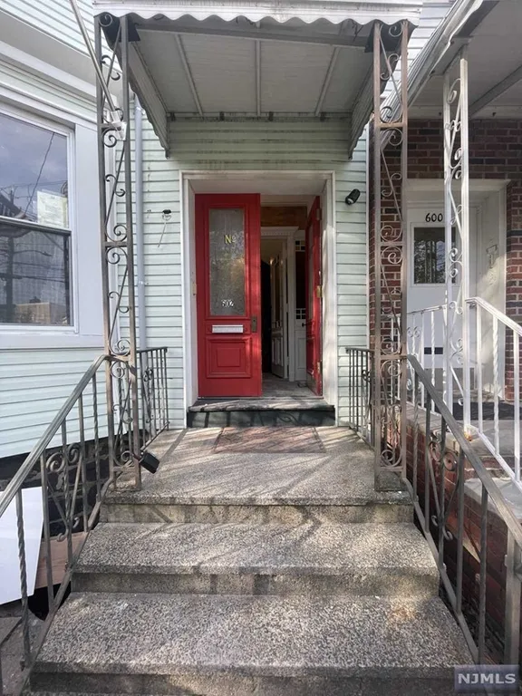 New York City Real Estate | View 602 17th Street, 1 | 3 Beds, 1 Bath | View 1