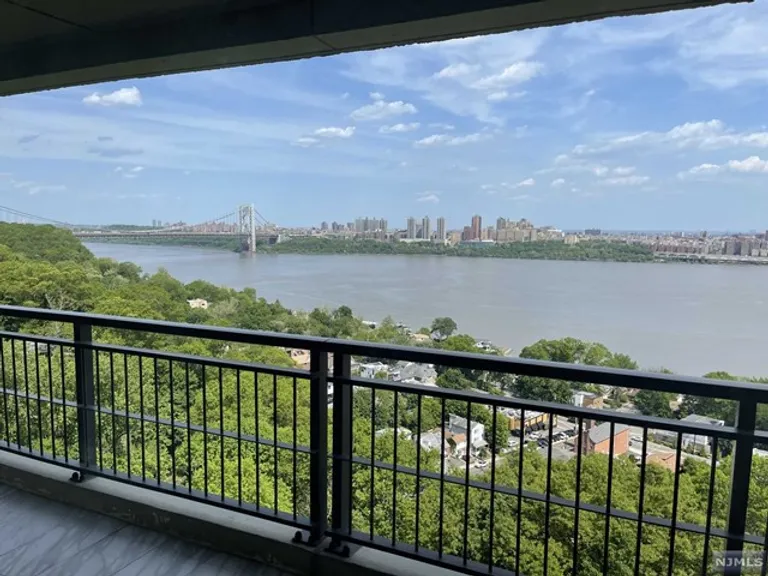 New York City Real Estate | View 1 Horizon Road, 1418 | Listing | View 2