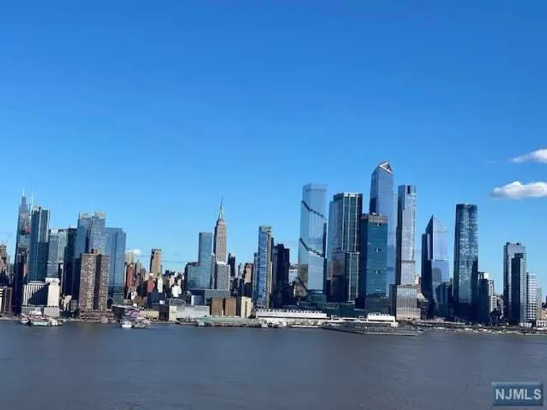 New York City Real Estate | View 1-11 Hamilton Avenue | Listing | View 4