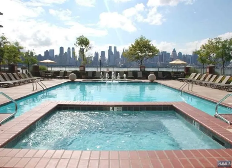 New York City Real Estate | View 26 Ave At Port Imperial, 402 | Listing | View 21
