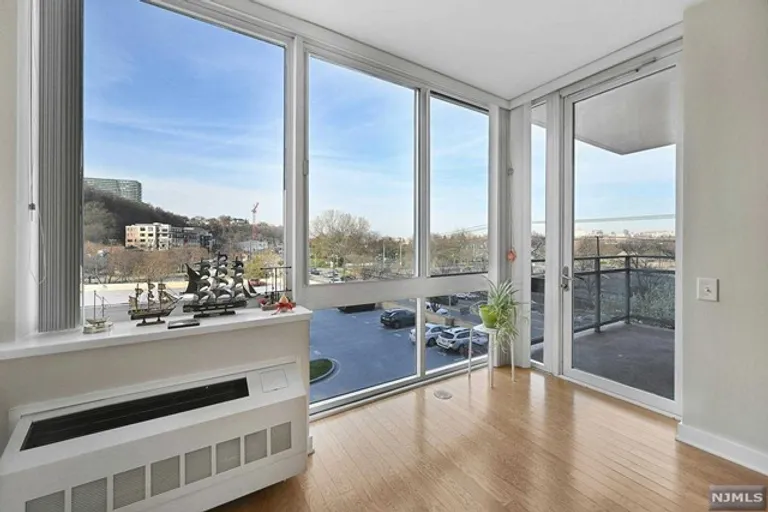 New York City Real Estate | View 312 Hudson Park | Listing | View 8