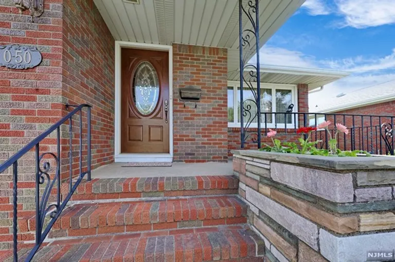 050 27th Street, Fair Lawn, NJ 07410 Property for sale