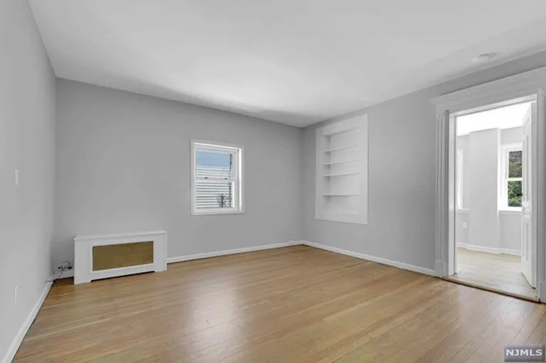 New York City Real Estate | View 2061 Ellery Avenue, 1st floor | Listing | View 17