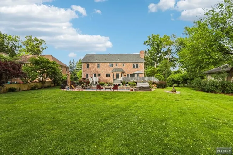 153 Paramus Road, Paramus, NJ 07652 Property for sale