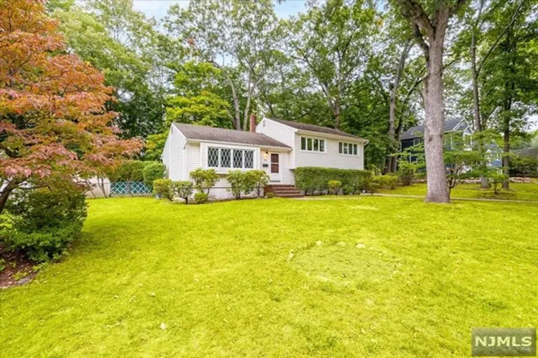 20 Island Park, Ramsey, NJ 07446 Property for sale