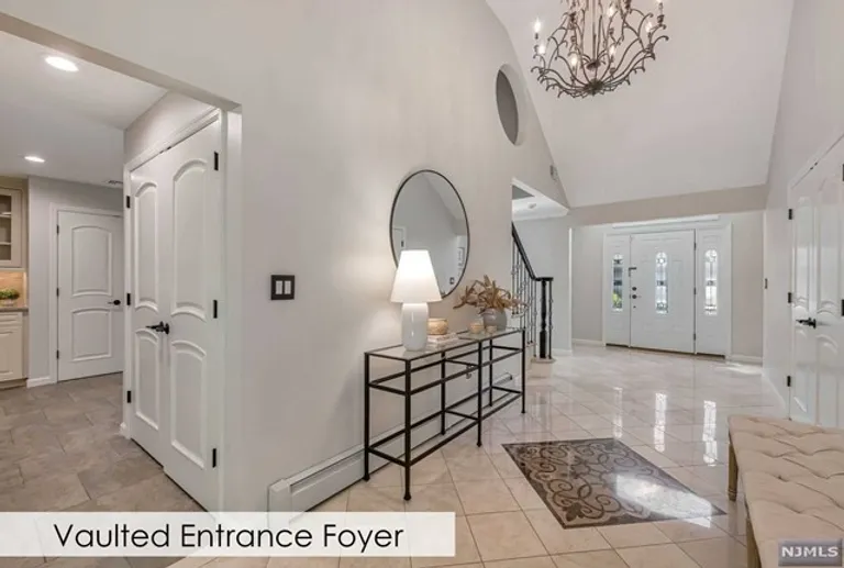 562 Forest, Paramus, NJ 07652 Property for sale