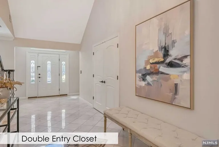 562 Forest, Paramus, NJ 07652 Property for sale