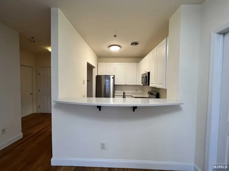 1100 River 106, Edgewater, NJ 07020 Property for rent