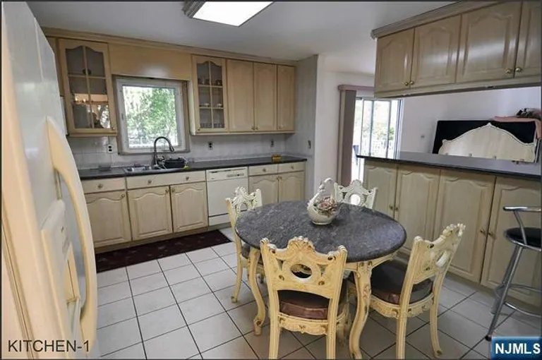 Bergen County Real Estate | View 14 Palm | Listing | View 7