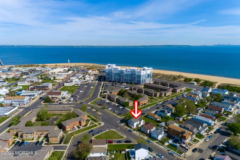 105 Center Avenue, Keansburg, NJ 07734 Property for sale