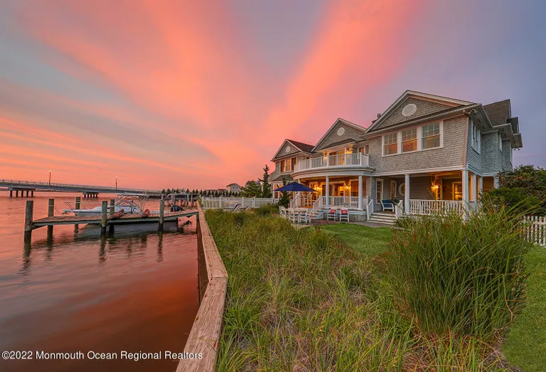 306 Old Bridge Street #SUMMER RENTAL, Mantoloking, NJ 08738