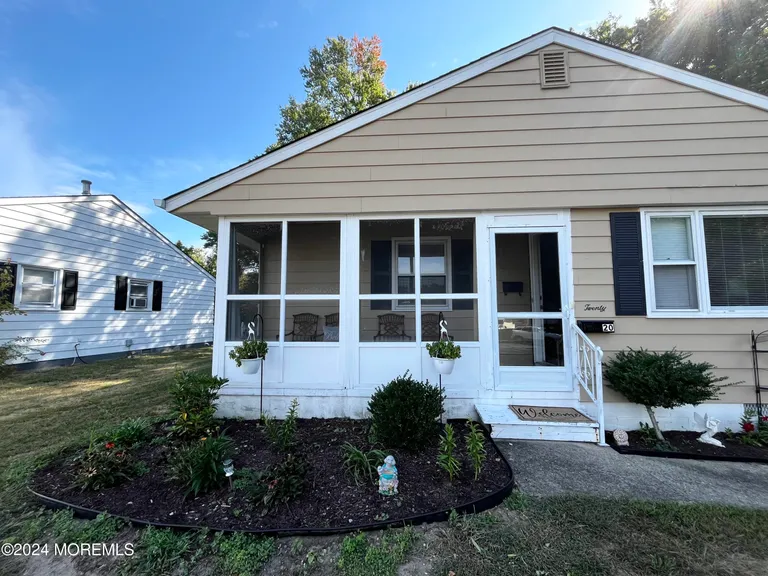 20 Wall Cress, Toms River, NJ 08755 Property for sale