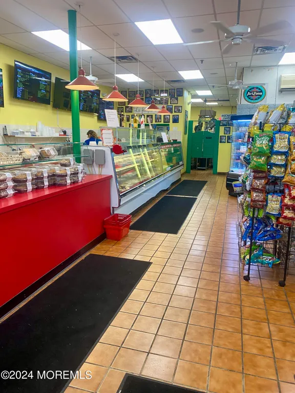 5 Plaza, Toms River, NJ 08757 Property for sale