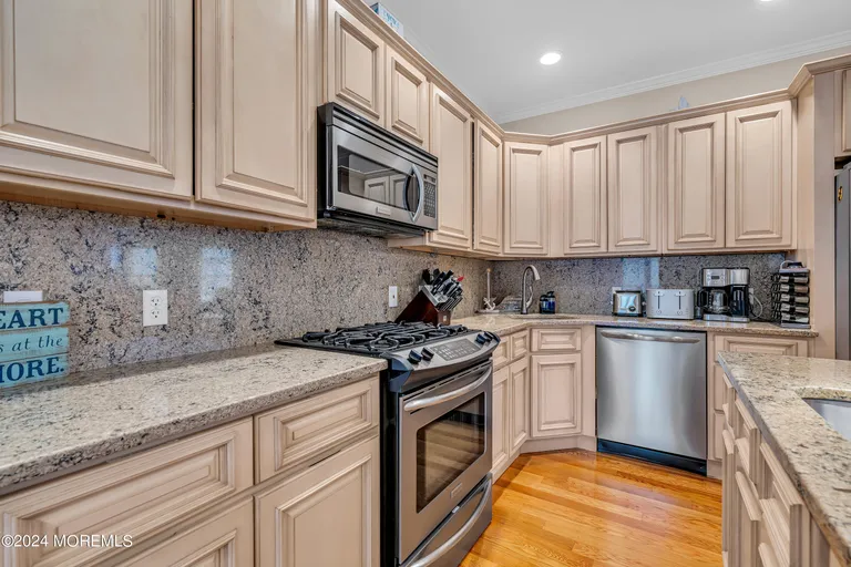 21 Blaine 10, Seaside Heights, NJ 08751 Property for sale