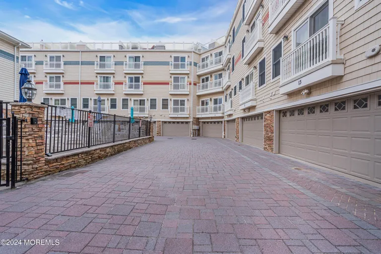 21 Blaine 10, Seaside Heights, NJ 08751 Property for sale